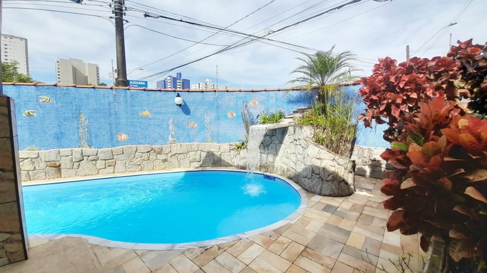 EXCELENTE CASA ISOLADA COM 414 MTS DE TERRENO